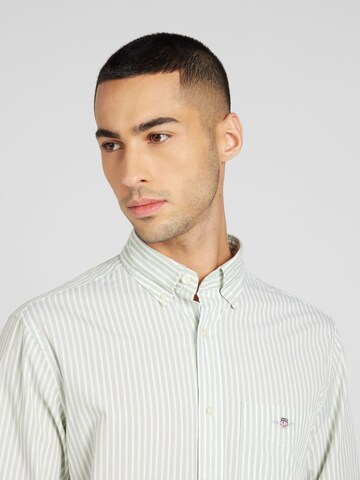 Coupe regular Chemise business GANT en vert