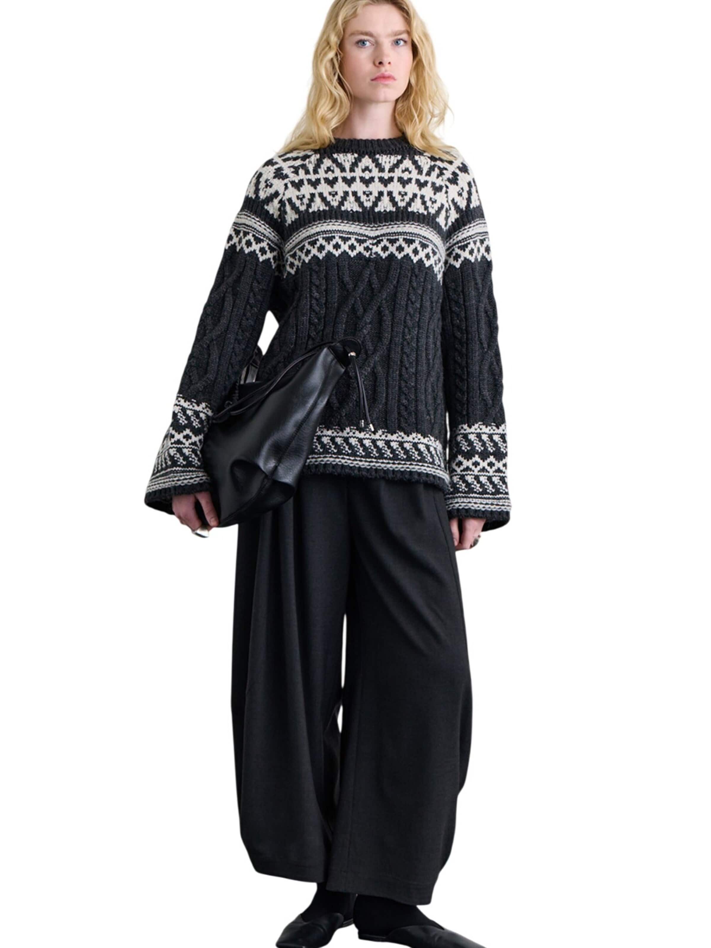 MANUKA Sweater in Grey