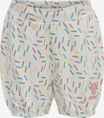 Hummel Regular Shorts in Weiß: Vorderseite