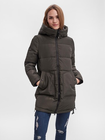 VERO MODA Winterjas 'Oslo' in Bruin: voorkant