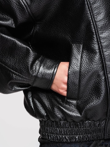 Ombre Between-season jacket in Black