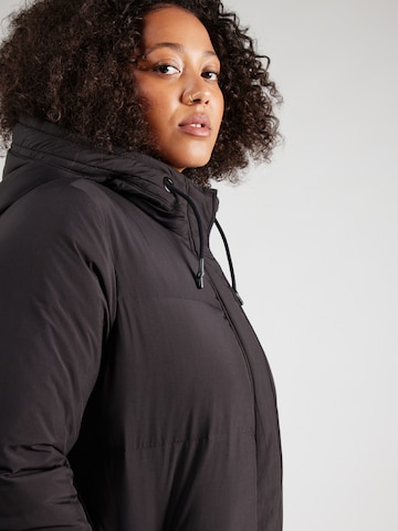 Vero Moda Curve Winter Coat in Black