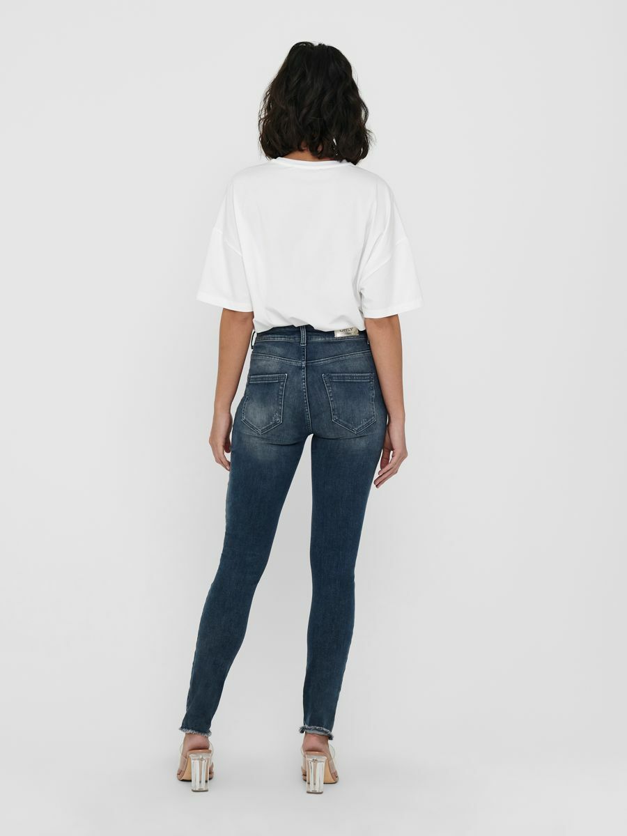 Only Petite Jeans Blush in Blau 