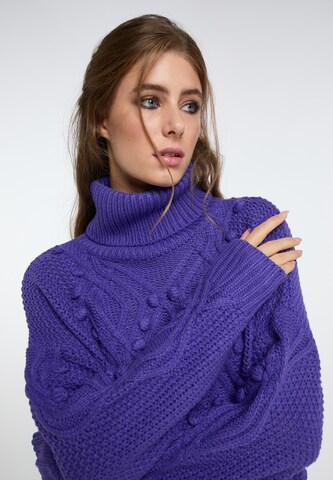 IZIA - Pullover em roxo