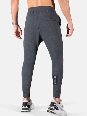 MOROTAI Slimfit Sporthose 'CORPORATE' in Grau