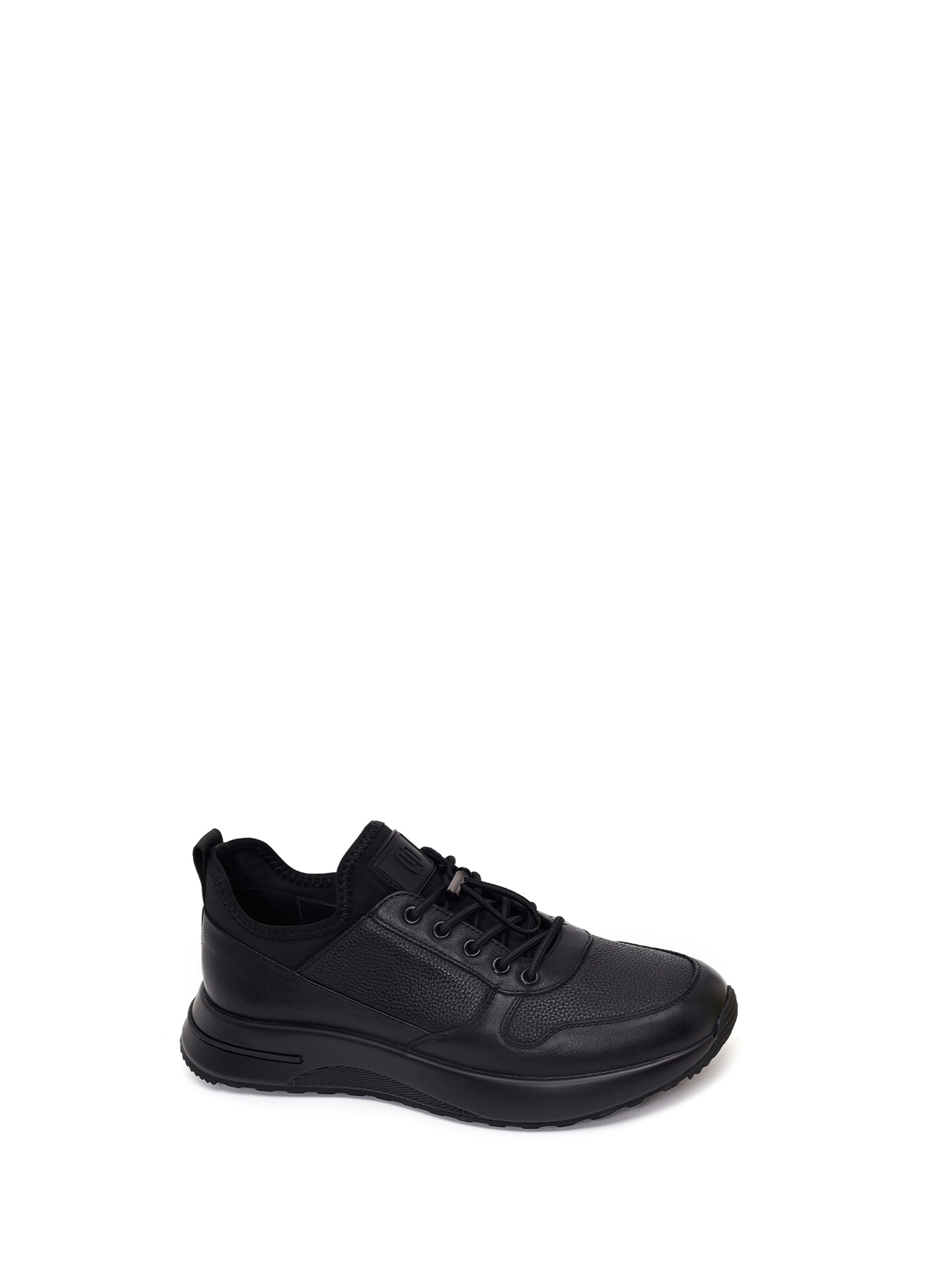 Sneaker bassa di Derimod in nero