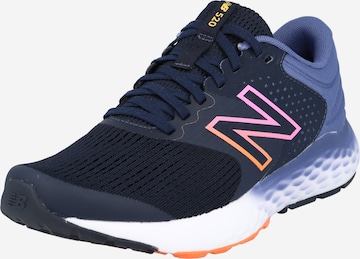 new balance حذاء للركض '520' بلون أزرق: الأمام