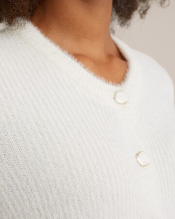 WE Fashion Cardigan i hvid