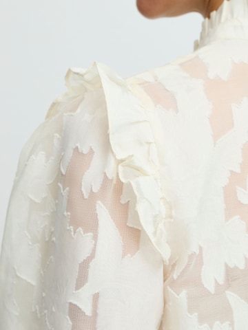 b.young - Blusa 'Flor' em bege