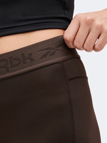 Reebok Skinny Spodnie sportowe w kolorze brązowy