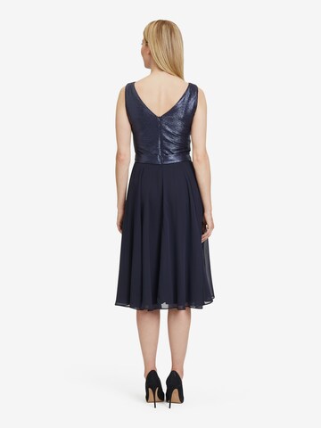 Robe de cocktail Vera Mont en bleu