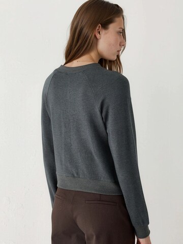 Cardigan Busem en gris