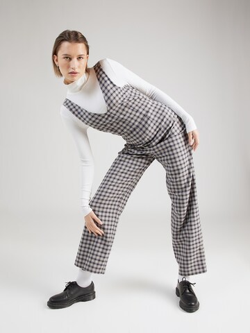 Monki Jumpsuit in Grau