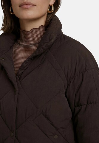 zero Steppjacke mit Stehkragen in Braun
