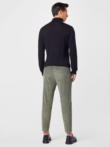 DRYKORN Slim fit Pleat-Front Pants 'Chasy' in Green