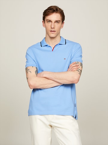 T-Shirt TOMMY HILFIGER en bleu : devant