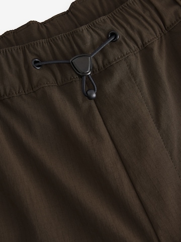 regular Pantaloni di Next in marrone