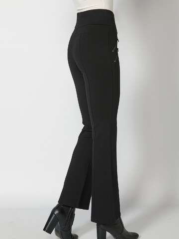 Bootcut Pantalon KOROSHI en noir