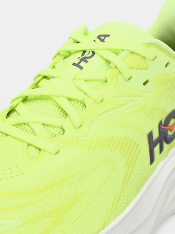 HOKA - Zapatillas de running 'ARAHI 8' en amarillo