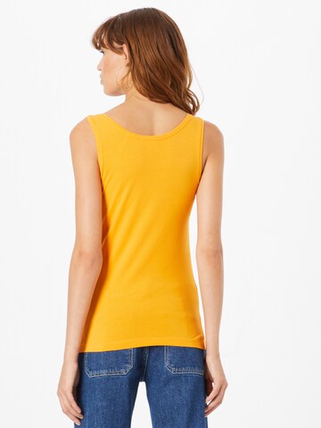 Top di s.Oliver in arancione