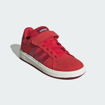 ADIDAS SPORTSWEAR Sneakers 'Grand Court 00s' in Rood