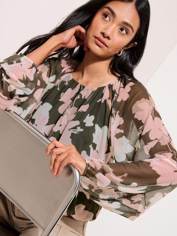 Friends Like These Blouse in Green