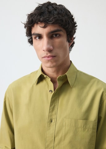 MANGO MAN Regular fit Button Up Shirt 'Marga' in Green