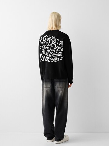 Bershka Sweatshirt in Black: front