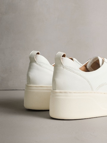 Next Низкие кроссовки в Белый