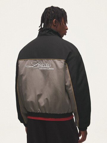 Veste mi-saison Bershka en noir