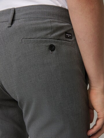 Coupe slim Pantalon chino 'Code' STRELLSON en gris