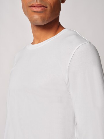 Skiny Shirt in White