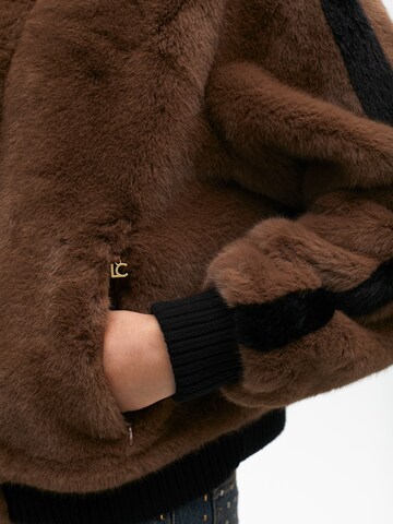 Lola CasademuntPrijelazna jakna - smeđa boja