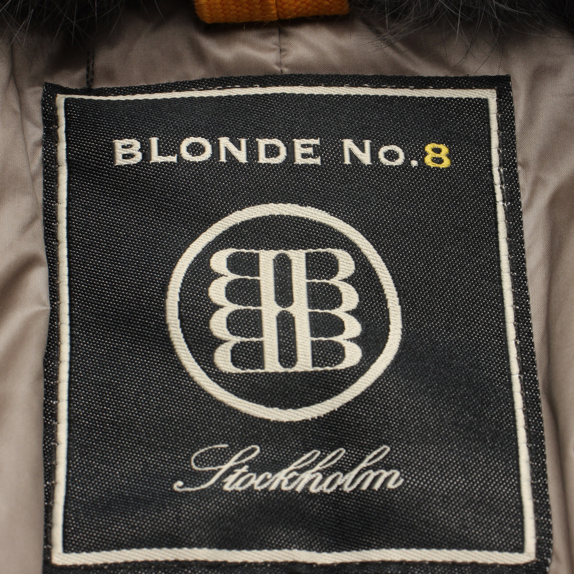 BLONDE No. 8 Jacket & Coat in XS in Grey