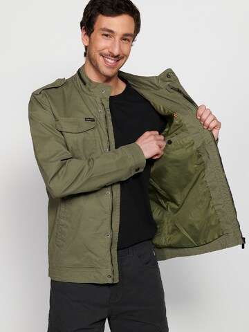 KOROSHI Between-season jacket in Green