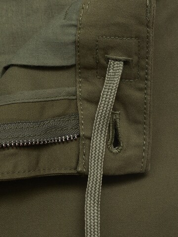 MANGO MAN Regular Chino in Groen