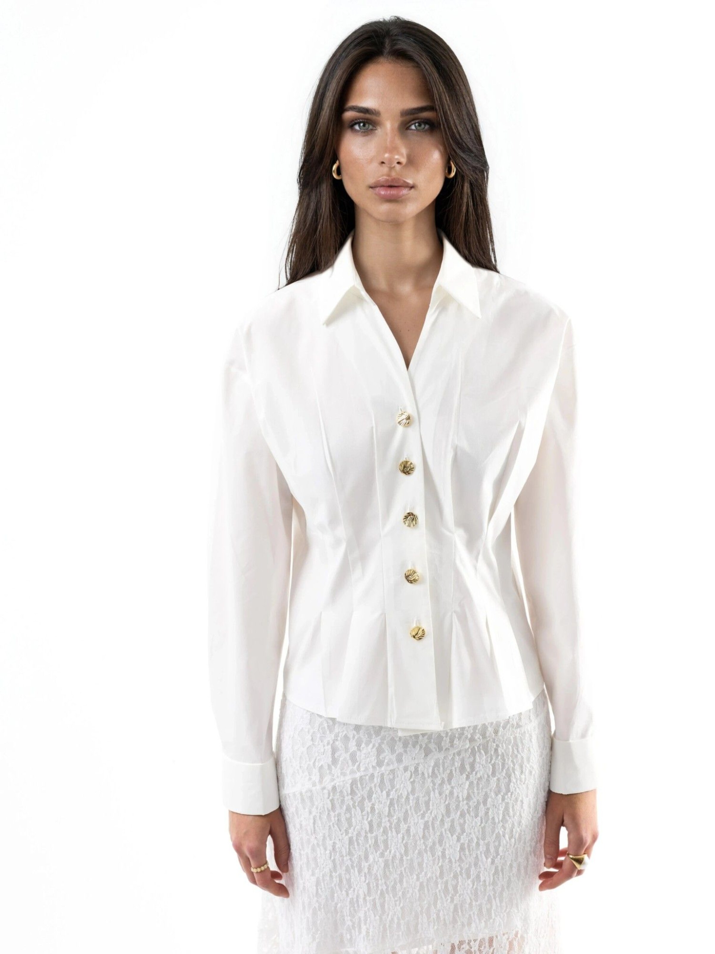 Qu Style - Camisa em branco: frente