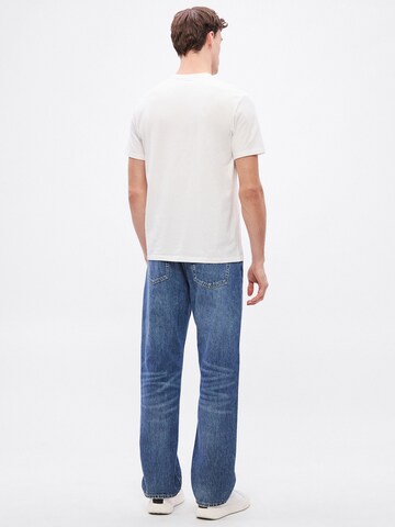 Regular T-Shirt Calvin Klein en blanc