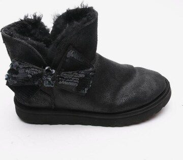 UGG Stiefeletten 38 in Schwarz: predná strana