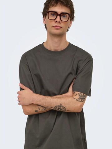 Only & Sons T-Shirt 'ONSFRED' in Braun