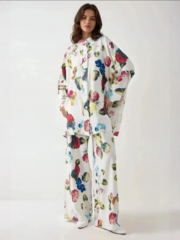 Hiccup Pantsuit in White: front