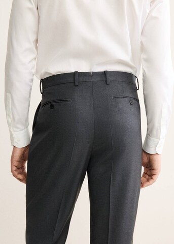 MANGO MAN Regular Pleat-Front Pants 'Siena' in Grey