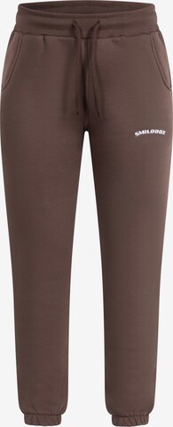 Effilé Pantalon 'Cassandra' Smilodox en marron : devant