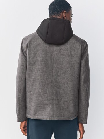 Next Übergangsjacke in Grau