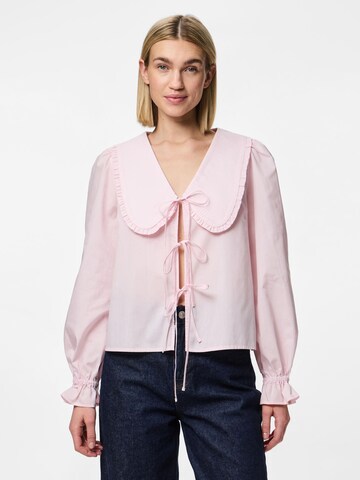 PIECES Blouse in Pink: front