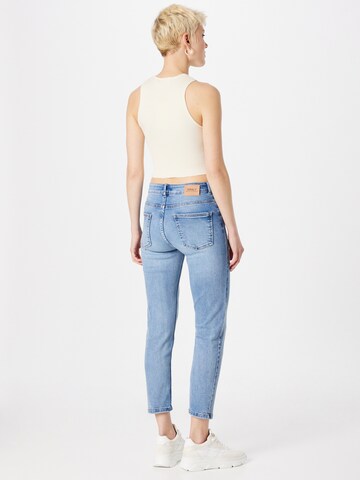 Coupe slim Jean 'ERICA' ONLY en bleu