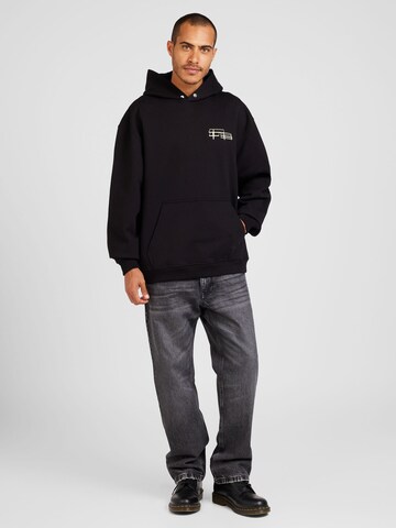 Filling Pieces Sweatshirt in Schwarz