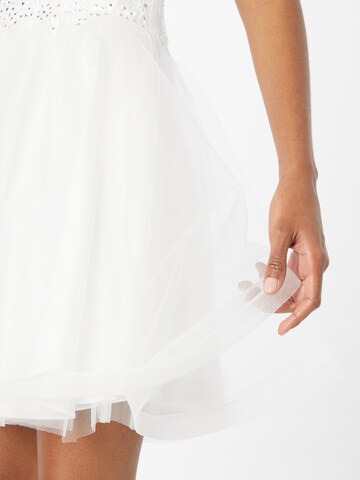 Laona - Vestido de gala en blanco