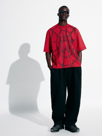 BershkaMajica 'SPIDERMAN' - crvena boja