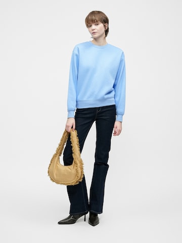 PIECES Mikina 'PCCHILLI' - Modrá